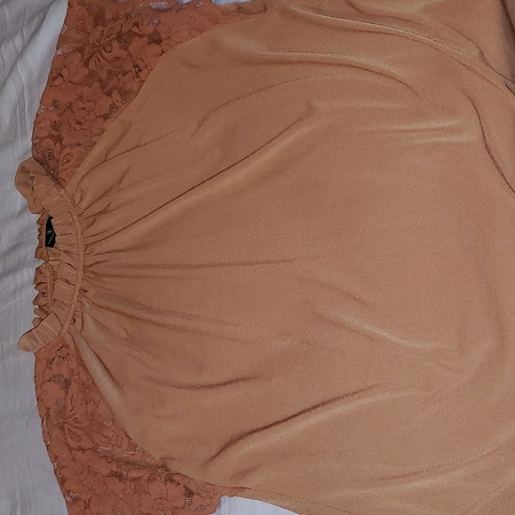 Blouse/tuniques Worthington Woman Taille 1X (camel) Avec Ceinture Marron - NWT